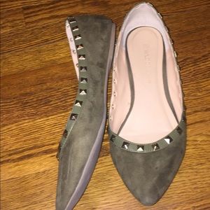 Hunter/ Olive Green flats